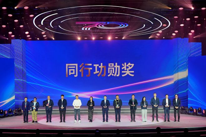 七十载糖酒芬芳 共绘中国消费新图景 ——第112届全国糖酒商品交易会启幕
